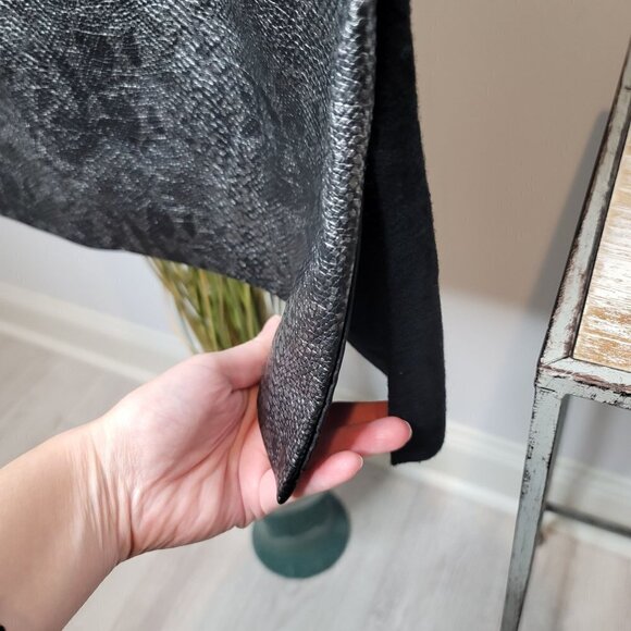 Saks Fifth Avenue Blouse Womens Medium - Picture 5 of 7